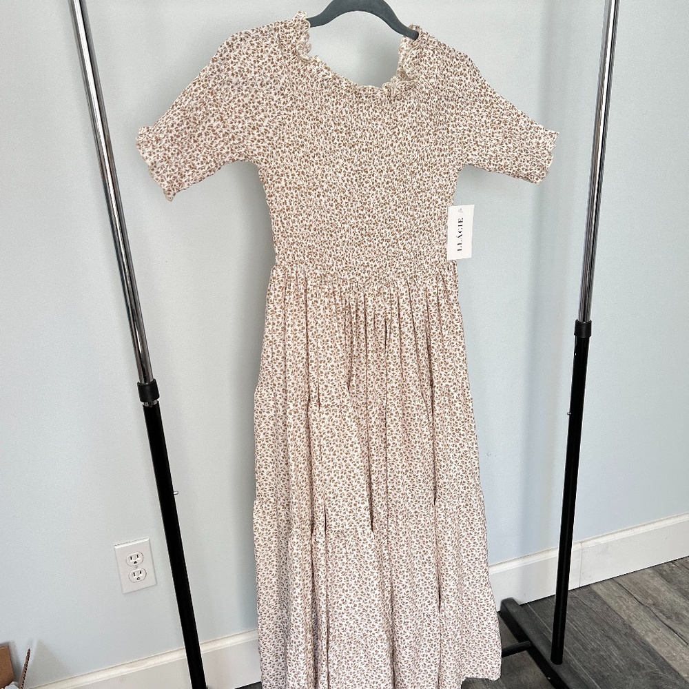 Women’s dress